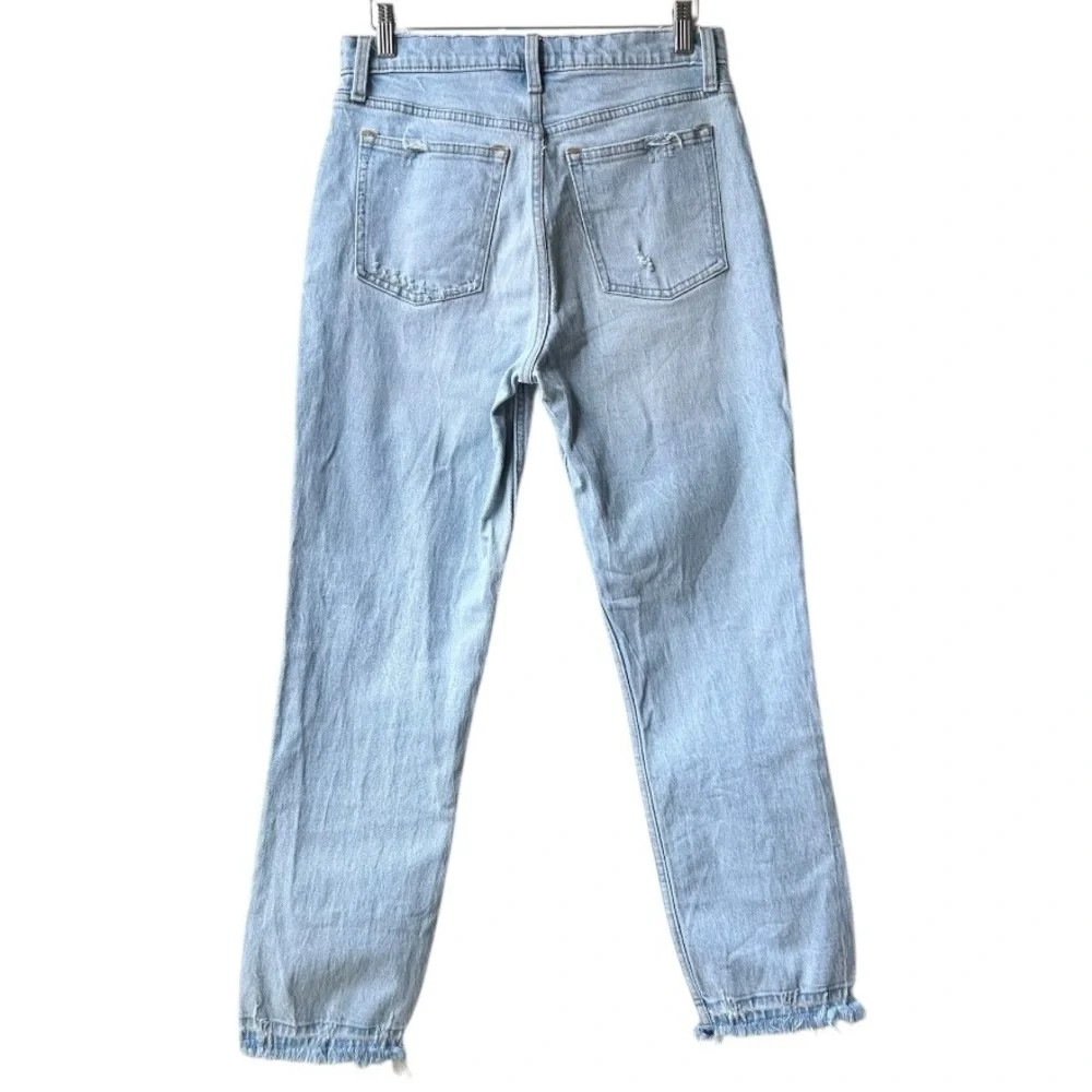 Abercrombie & Fitch High Rise Mom Jean Light Wash Sz 27